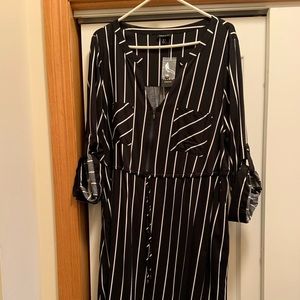 🖤 Torrid size 2 black and white pinstripe dress
